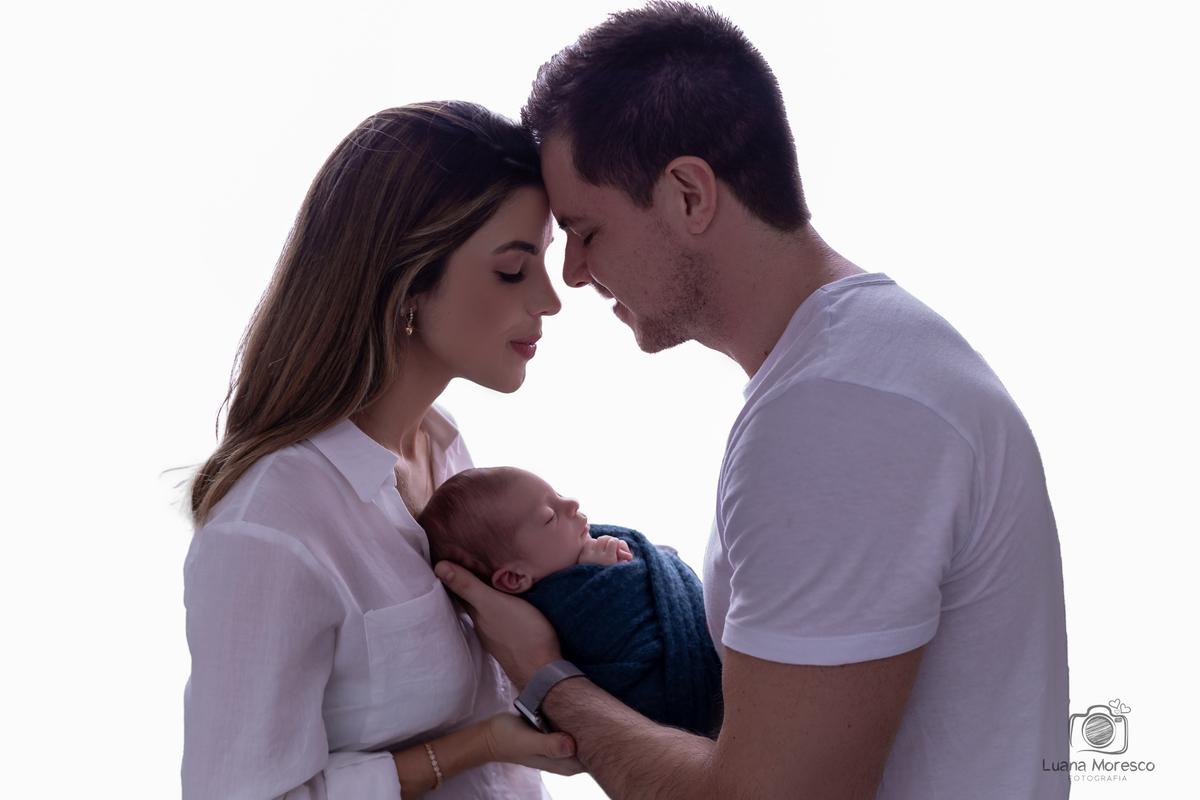 ensaio, newborn, sessão, recem, nascido, bebe, primeiros dias, onde, quando, melhor, mais, estudio, luana, moresco, fotografia, ijui, santo angelo, cruz alta, ibirubá, panambi, santo augusto, posicionamento, indicação, valor, preço, segurança, menino, fam