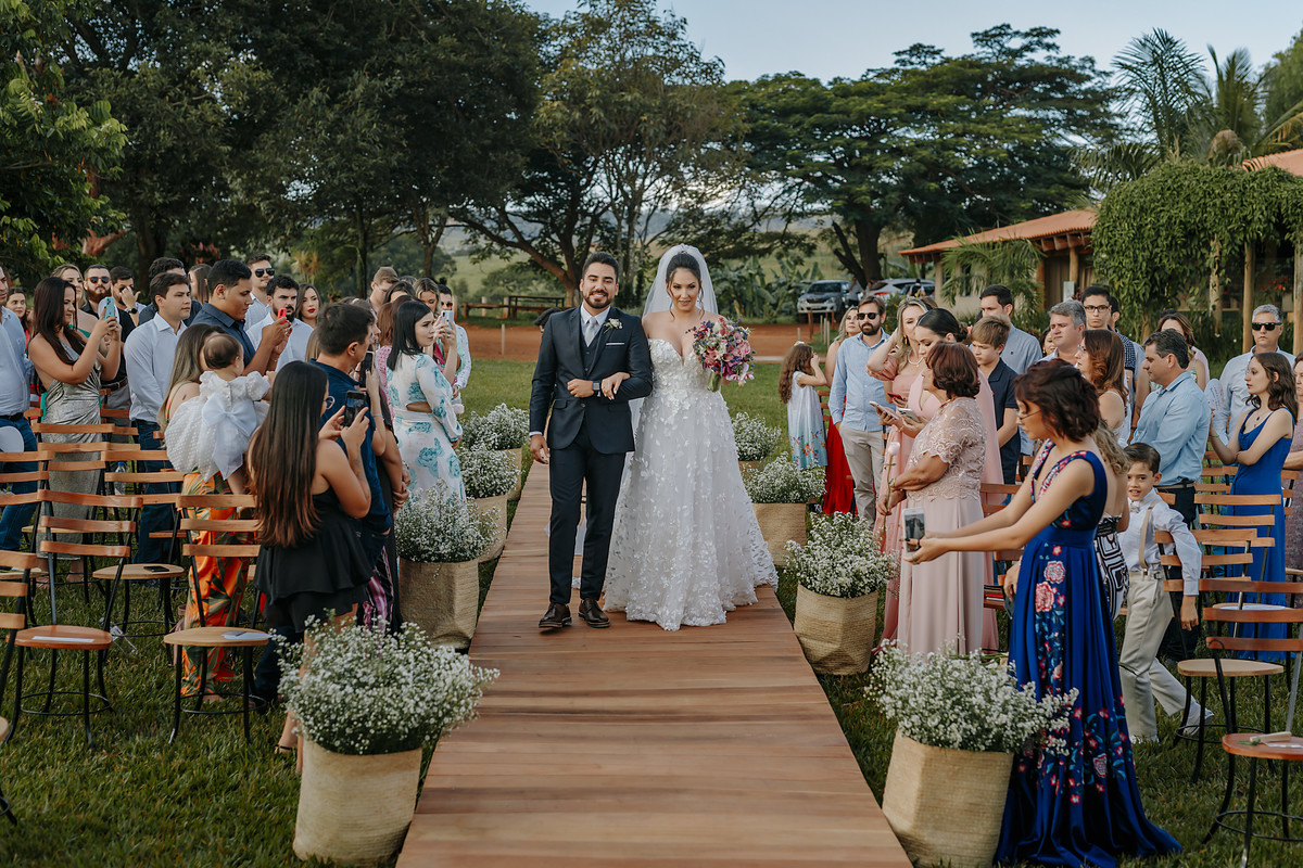 FOTOGRAIFA
CASAMENTO ALEXANDRE CASTTRO PATOS DE MINAS