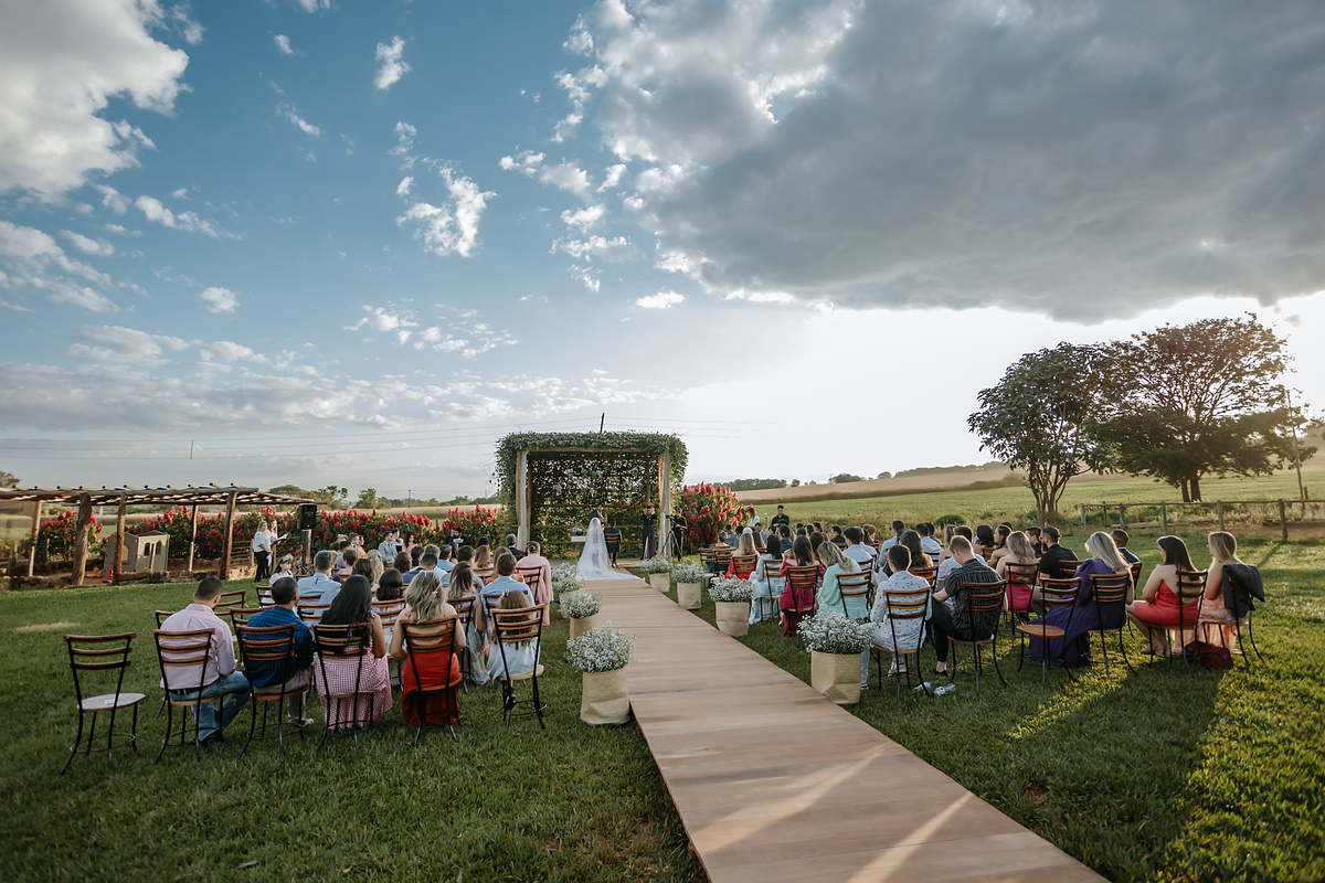 FOTOGRAIFA
CASAMENTO ALEXANDRE CASTTRO PATOS DE MINAS