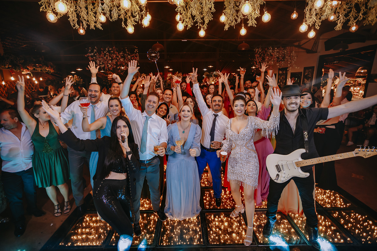 TALLES E LARISSA SHIOW CASAMENTO ALEXANDRE CASTTRO