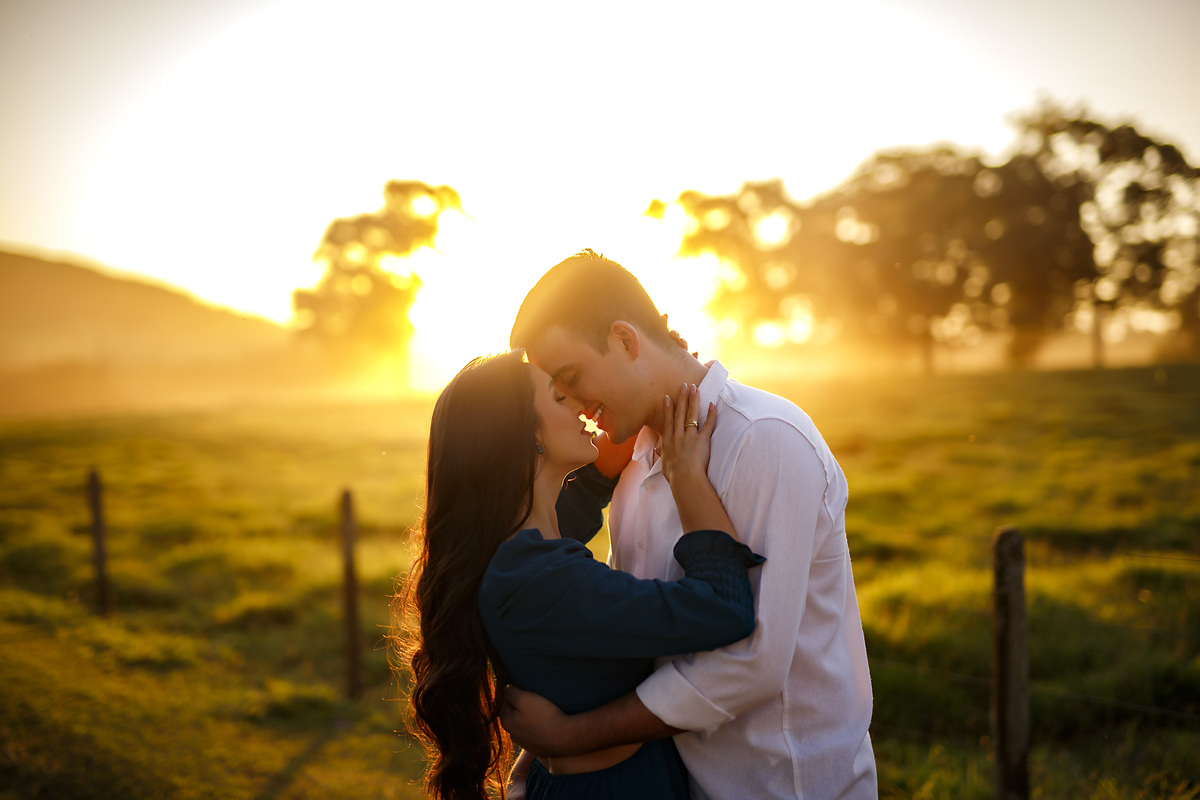 FOTOS POR DO SOL CASAL ROMANTICO FOTOGRAFIA CASAMENTOI PRE WEDDING