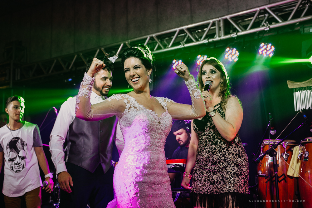 fotos de Casamento Carla e ricardo em Patos de Minas fotografo alexandre casttro