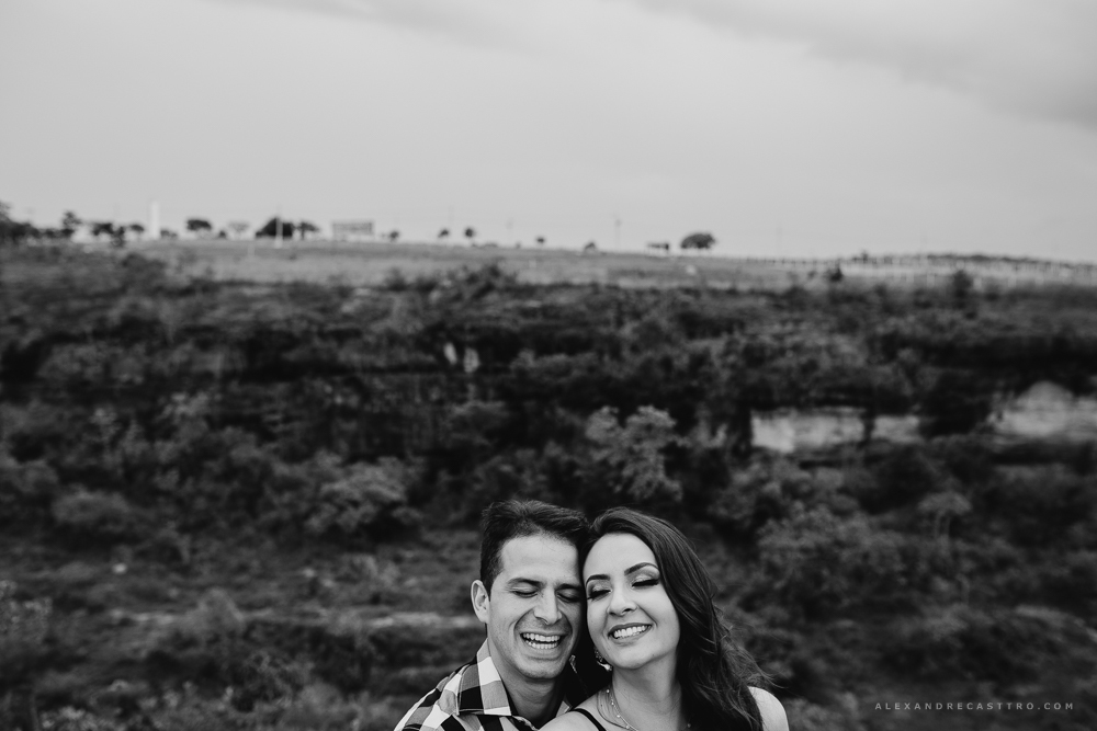 Ensaio namorando do casal apaixonado alexia e wander que vao se casar em carmo do paranaiba e vai ser fotografado por alexandre casttro