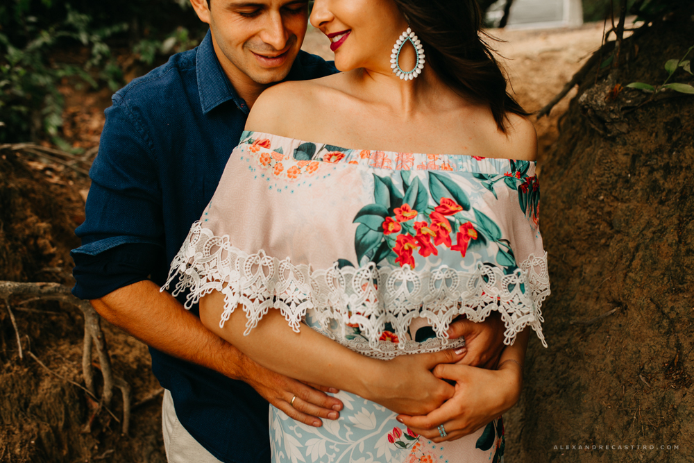 Ensaio namorando do casal apaixonado alexia e wander que vao se casar em carmo do paranaiba e vai ser fotografado por alexandre casttro fotos feitas na cachoeira da taboca em patos de minas e lagoa grande