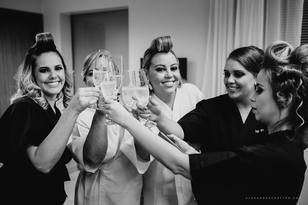 Casamento de Debora e Rogerio em Patos de Minas na Igreja santa terezinha fotografo alexandre casttro