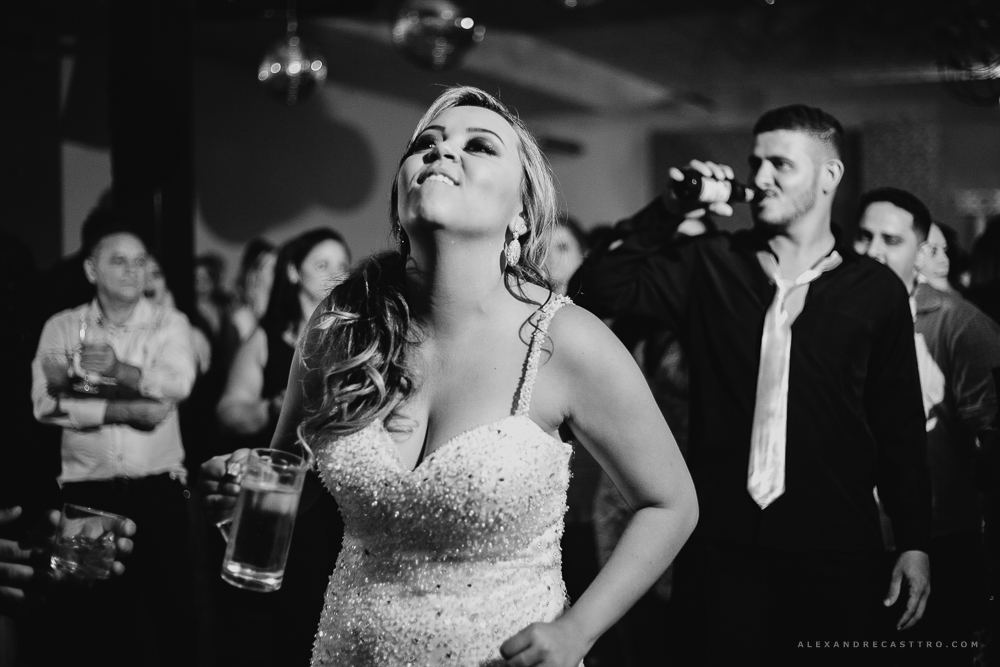 Casamento de Debora e Rogerio em Patos de Minas na Igreja santa terezinha fotografo alexandre casttro