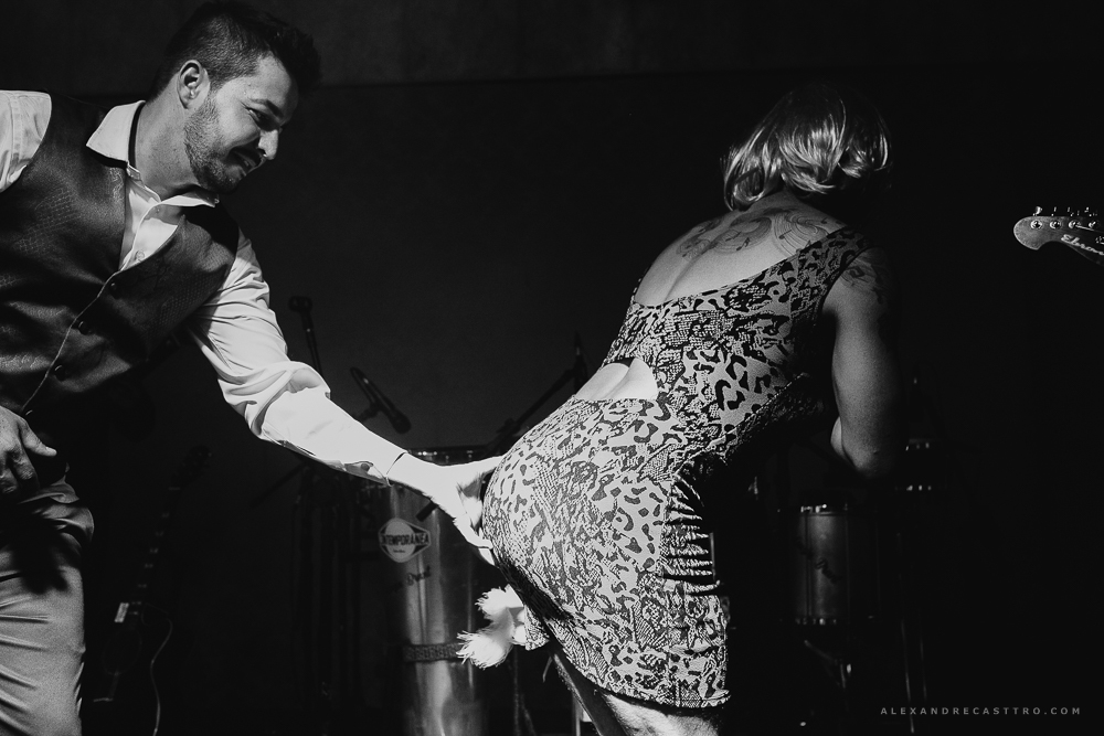 Casamento de Debora e Rogerio em Patos de Minas na Igreja santa terezinha fotografo alexandre casttro