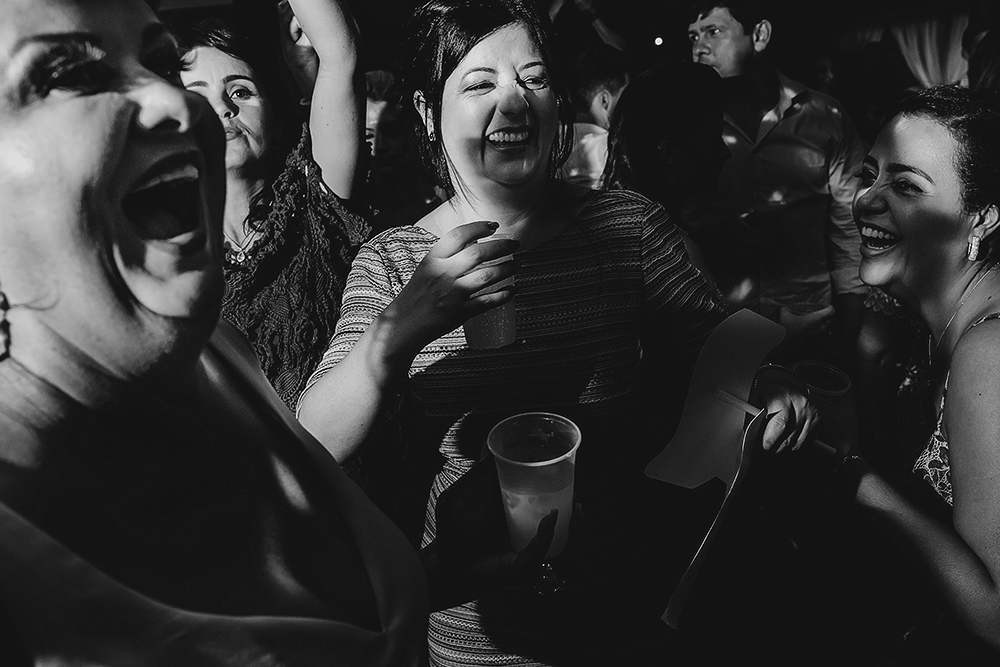 Casamento no campo durante o dia em carmo do paranaiba e sao gotardo fotografado por alexandre casttro 