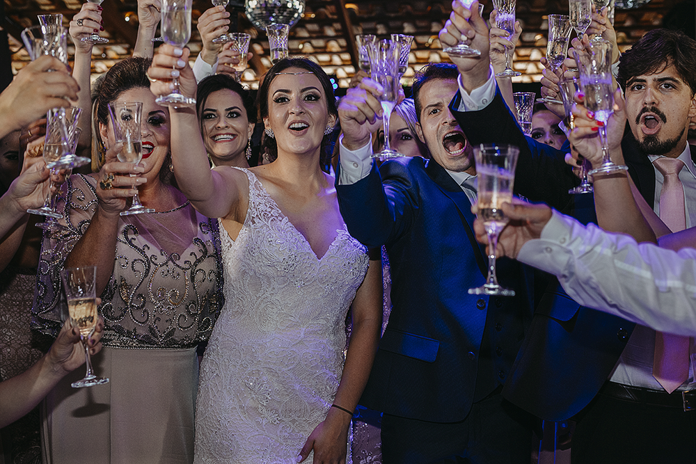 Casamento no campo durante o dia em carmo do paranaiba e sao gotardo fotografado por alexandre casttro 