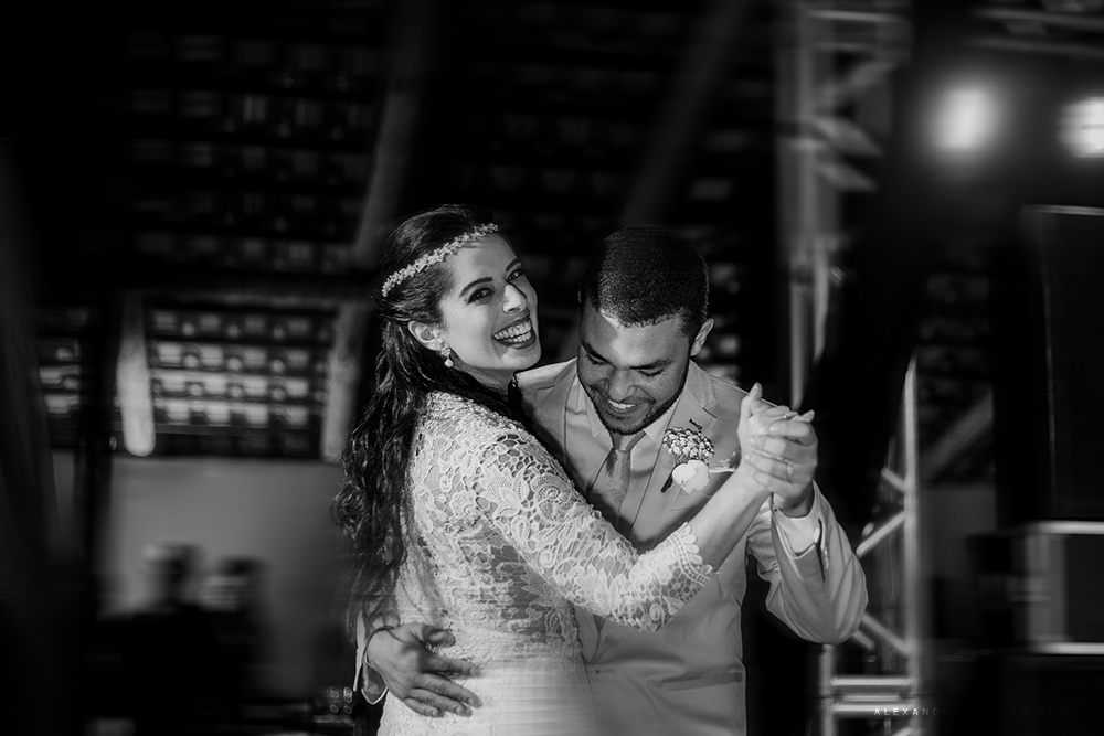 Fotografia de um casamento no campo  fotos de alexandre casttro cerimonial da conceito eventos e decoração de wellignton caixeta relizado na chacara Avalon e patos de minas ideias e inspiração