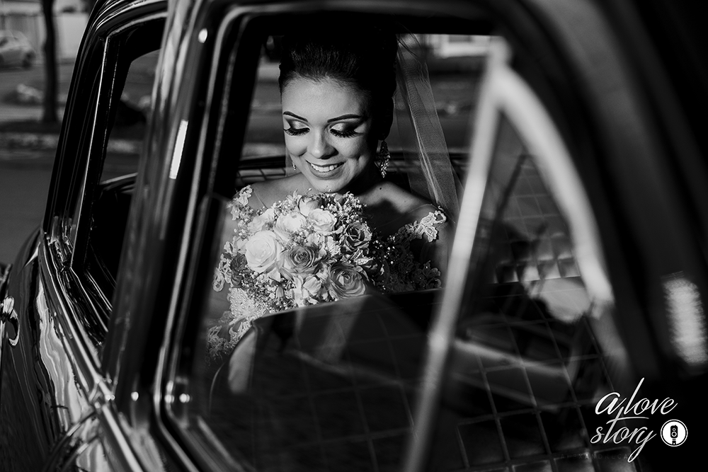 casamento de fabiane e daniel que aconteceu em patos de minas na igreja dos capuchinhos e recepção na chacara avalon fotografado pelo fotografo alexandre casttro 