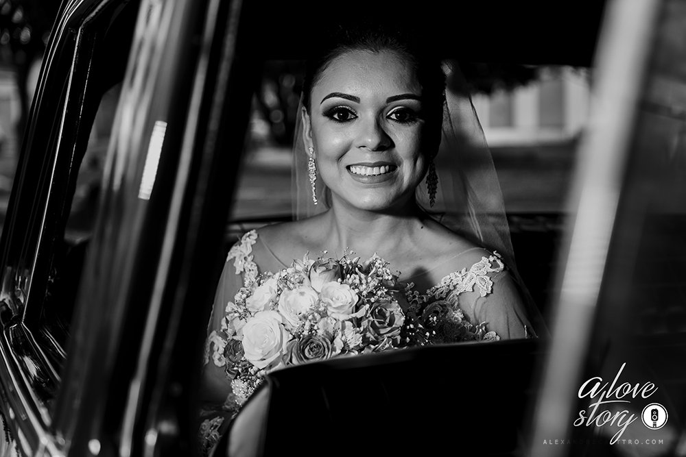 casamento de fabiane e daniel que aconteceu em patos de minas na igreja dos capuchinhos e recepção na chacara avalon fotografado pelo fotografo alexandre casttro 