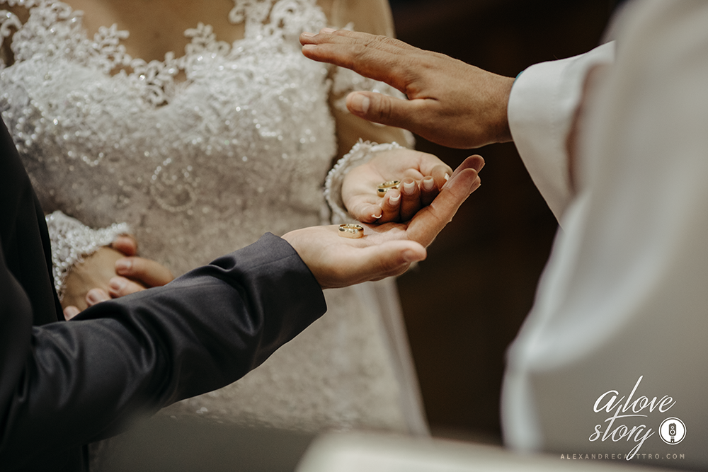 casamento de fabiane e daniel que aconteceu em patos de minas na igreja dos capuchinhos e recepção na chacara avalon fotografado pelo fotografo alexandre casttro 