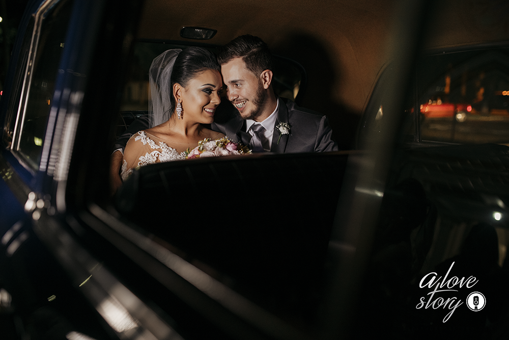 casamento de fabiane e daniel que aconteceu em patos de minas na igreja dos capuchinhos e recepção na chacara avalon fotografado pelo fotografo alexandre casttro 