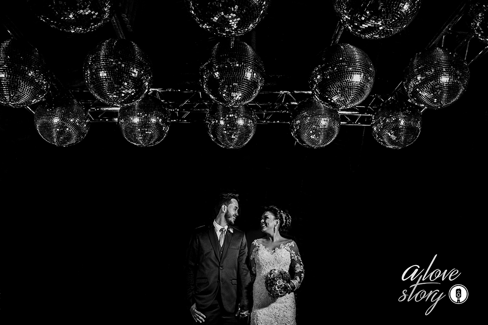 casamento de fabiane e daniel que aconteceu em patos de minas na igreja dos capuchinhos e recepção na chacara avalon fotografado pelo fotografo alexandre casttro 