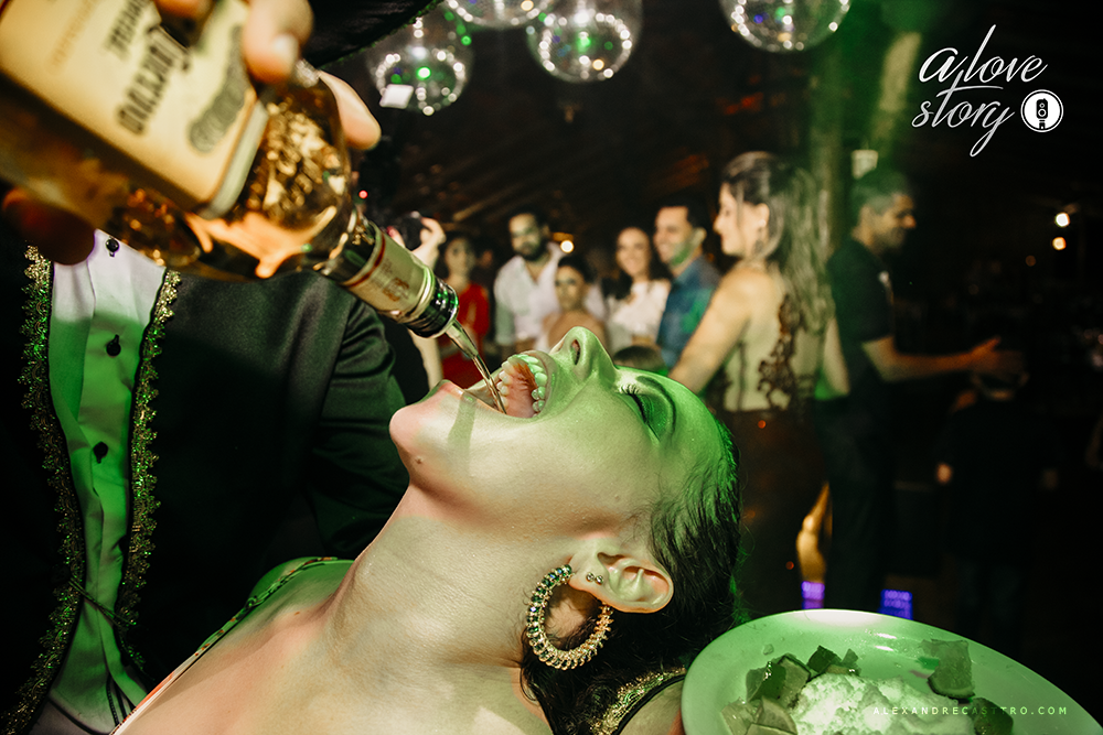 casamento de fabiane e daniel que aconteceu em patos de minas na igreja dos capuchinhos e recepção na chacara avalon fotografado pelo fotografo alexandre casttro 