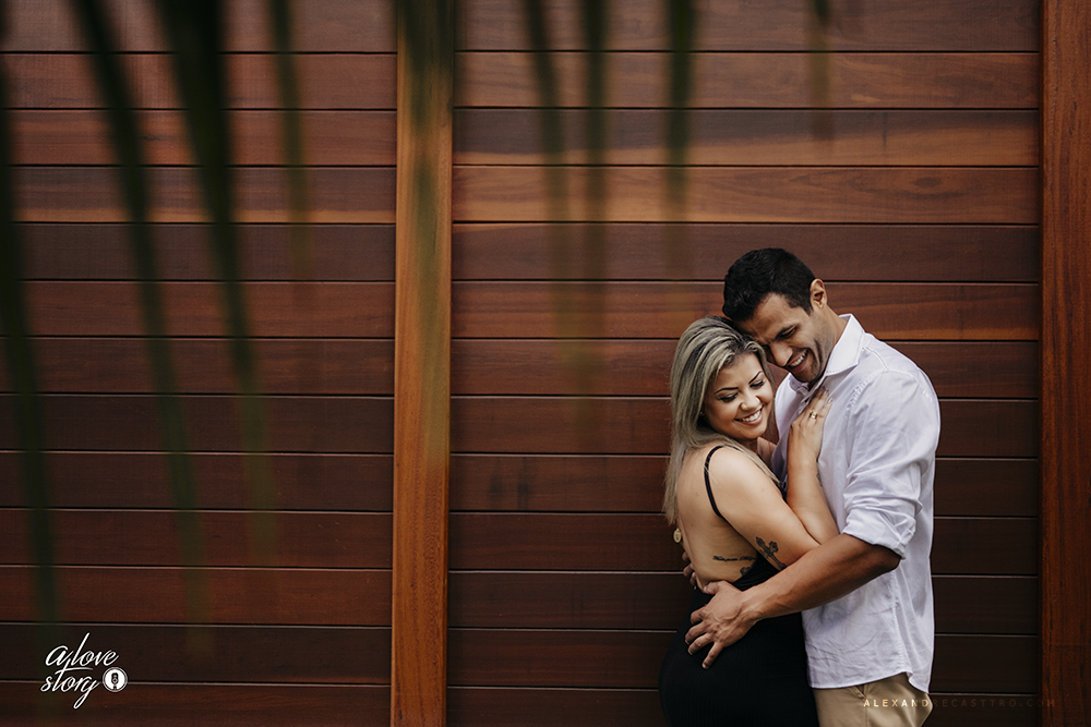 Ensaio de Carla e Thiago realizado em patos de minas fotografado por alexandre casttro fotos de casamento com muito amor 