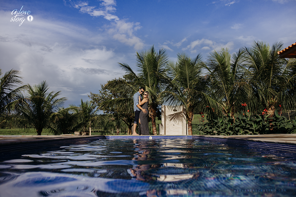 Ensaio de Carla e Thiago realizado em patos de minas fotografado por alexandre casttro fotos de casamento com muito amor 