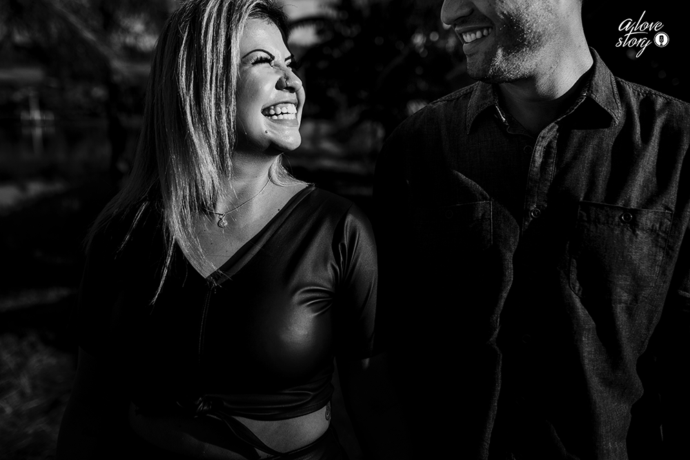 Ensaio de Carla e Thiago realizado em patos de minas fotografado por alexandre casttro fotos de casamento com muito amor 