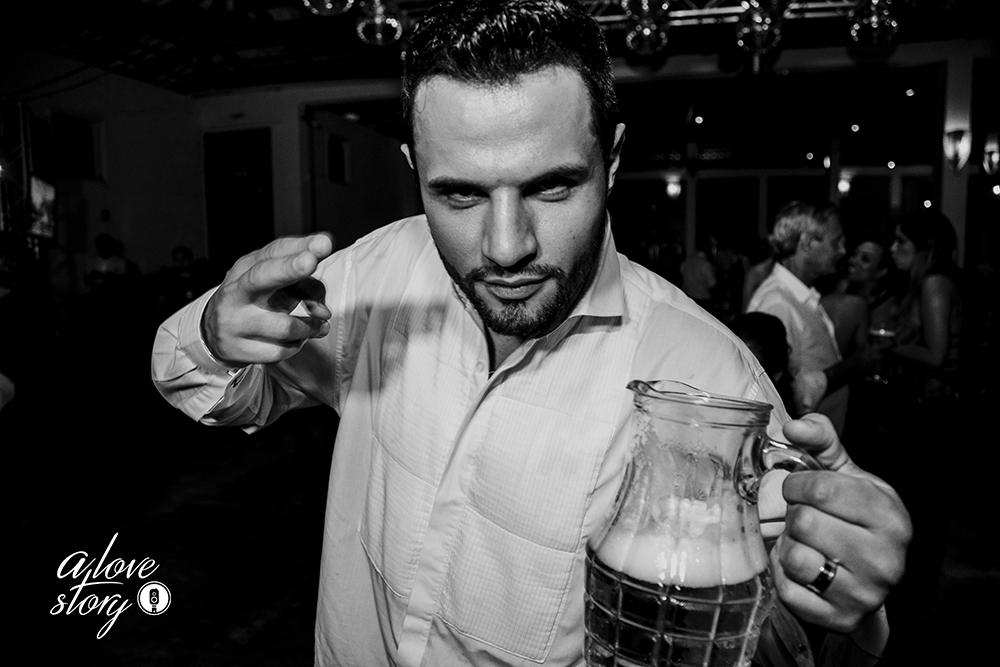 casamento de carla e thiago na igreja do rosario em patos de minas com recepçao no espaço verde fotografado por alexandre casttro e produção no salao stella mendonça