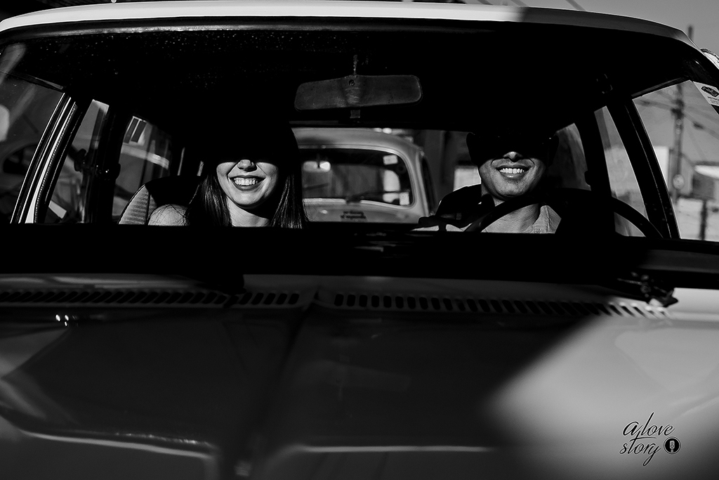 ensaio de casal  namorando fotos para o casamento em patos de minas fotografo alexandre casttro preto e branco