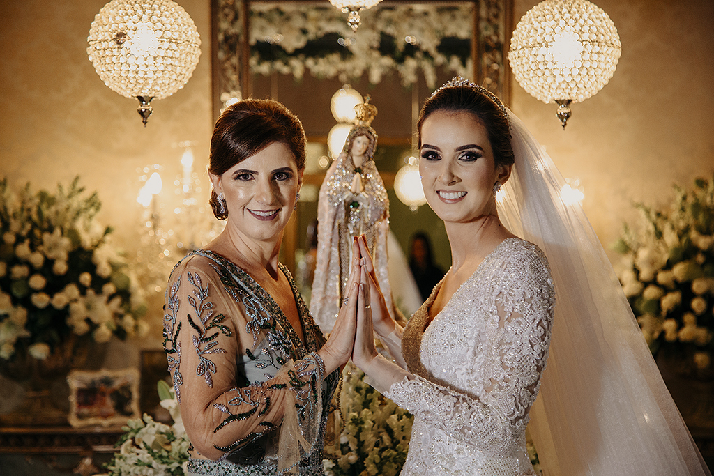 Casamento Camila Queiroz e Igor na Igreja dos Capuchinhos em Patos de Minas Fotografo Alexandre Casttro Conceito eventos Faelo Filmes Wellignton Guimaraes Stella Mendonça Banda Pagô Salao de Festas DB 