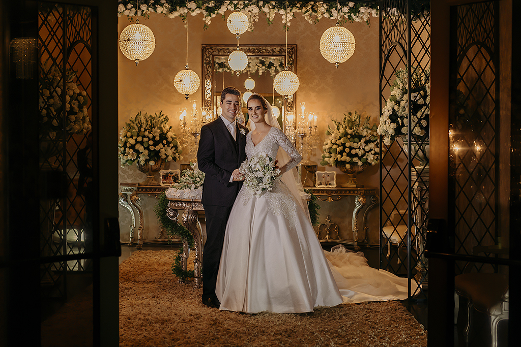 Casamento Camila Queiroz e Igor na Igreja dos Capuchinhos em Patos de Minas Fotografo Alexandre Casttro Conceito eventos Faelo Filmes Wellignton Guimaraes Stella Mendonça Banda Pagô Salao de Festas DB 