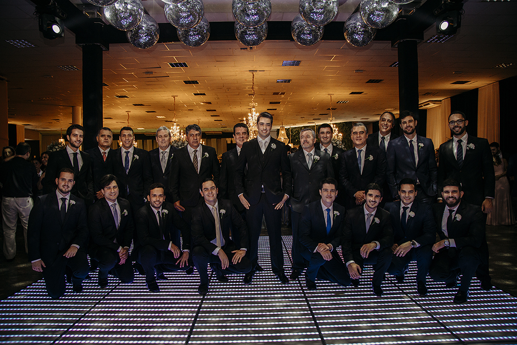 Casamento Camila Queiroz e Igor na Igreja dos Capuchinhos em Patos de Minas Fotografo Alexandre Casttro Conceito eventos Faelo Filmes Wellignton Guimaraes Stella Mendonça Banda Pagô Salao de Festas DB 