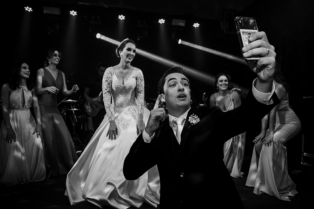 Casamento Camila Queiroz e Igor na Igreja dos Capuchinhos em Patos de Minas Fotografo Alexandre Casttro Conceito eventos Faelo Filmes Wellignton Guimaraes Stella Mendonça Banda Pagô Salao de Festas DB 