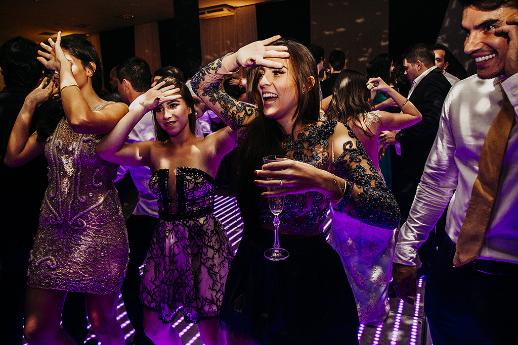 Casamento Camila Queiroz e Igor na Igreja dos Capuchinhos em Patos de Minas Fotografo Alexandre Casttro Conceito eventos Faelo Filmes Wellignton Guimaraes Stella Mendonça Banda Pagô Salao de Festas DB 