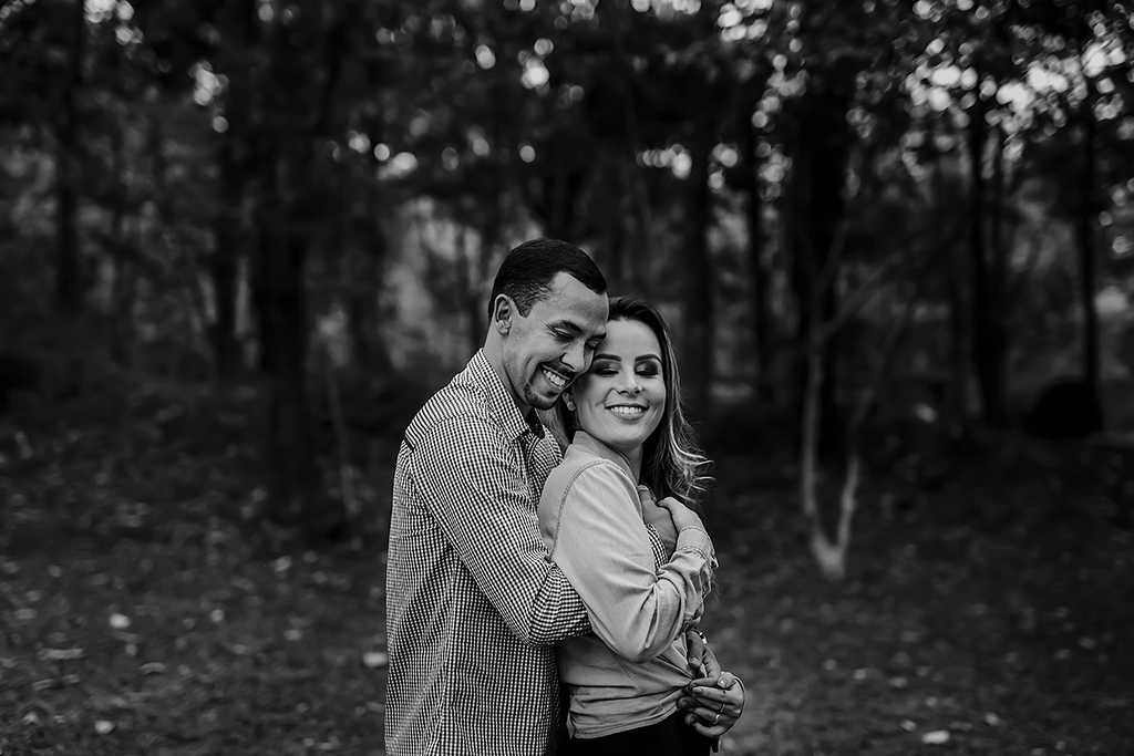 Ensaio Fotografico na cidade de Araxa MG do casal Fernanda e Sergio e fotografado por Alexnadre Casttro fotografo de patos de minas