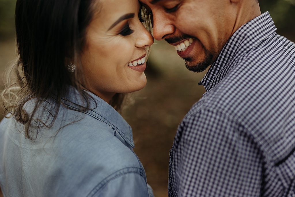 Ensaio Fotografico na cidade de Araxa MG do casal Fernanda e Sergio e fotografado por Alexnadre Casttro fotografo de patos de minas
