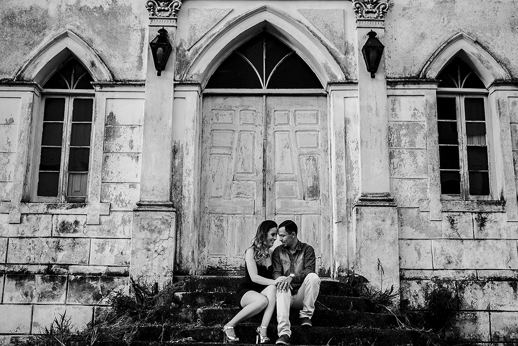 Ensaio Fotografico na cidade de Araxa MG do casal Fernanda e Sergio e fotografado por Alexnadre Casttro fotografo de patos de minas