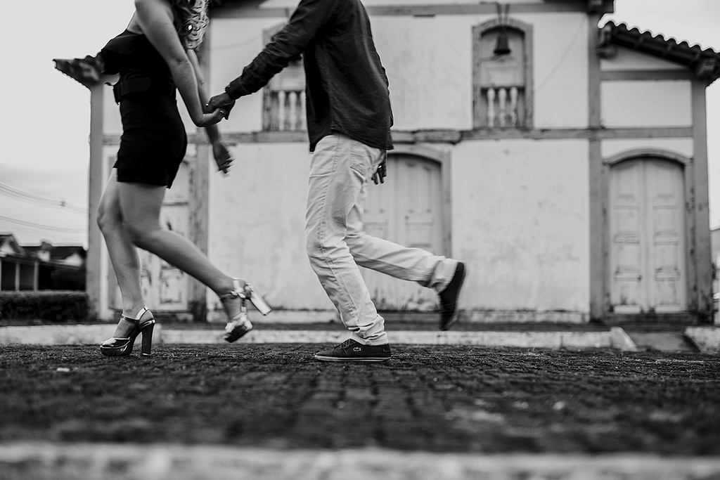 Ensaio Fotografico na cidade de Araxa MG do casal Fernanda e Sergio e fotografado por Alexnadre Casttro fotografo de patos de minas