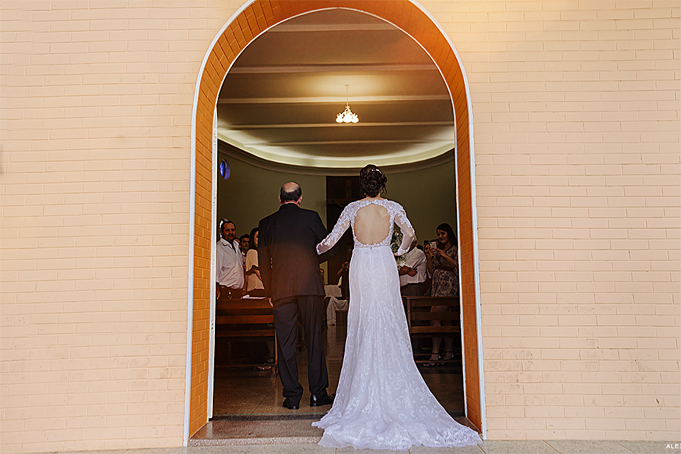 Casamento de Lucas e Juliana em Patos de Minas na Igreja do Cristo fotografo Alexandre Casttro festa na Decor fest e produçao na Stella Mendonça Fotos linda de casamento inspiração para o grande dia