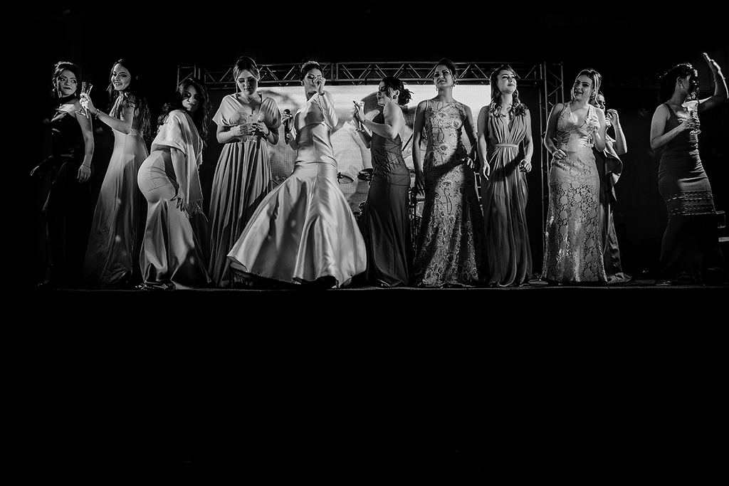 casamento heitor e isabela patos de minas fotografo alexandre casttro igreja dos capuchinhos salo de festa house fest  produçao thiago lima inspiração 