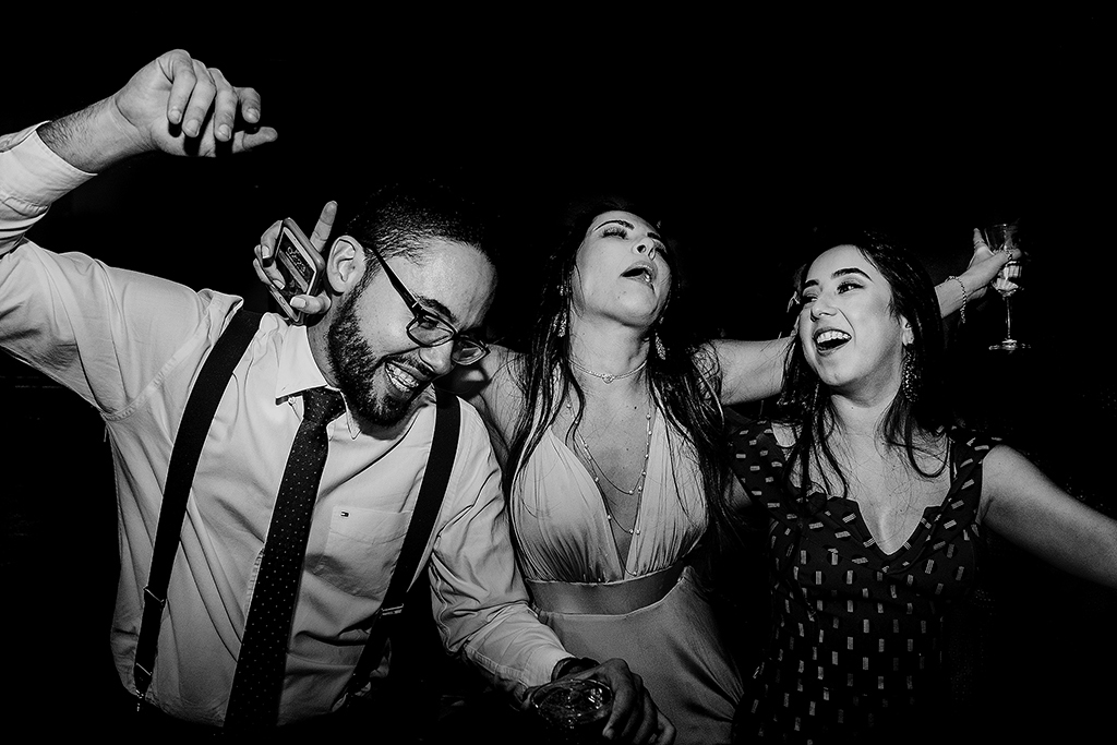 casamento heitor e isabela patos de minas fotografo alexandre casttro igreja dos capuchinhos salo de festa house fest  produçao thiago lima inspiração 