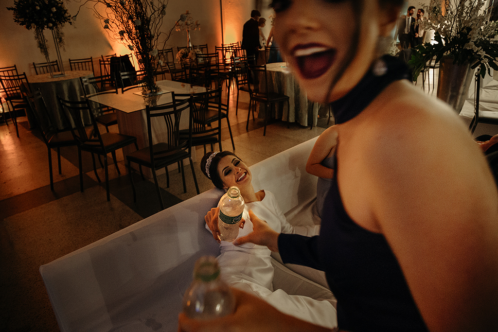 casamento heitor e isabela patos de minas fotografo alexandre casttro igreja dos capuchinhos salo de festa house fest  produçao thiago lima inspiração 