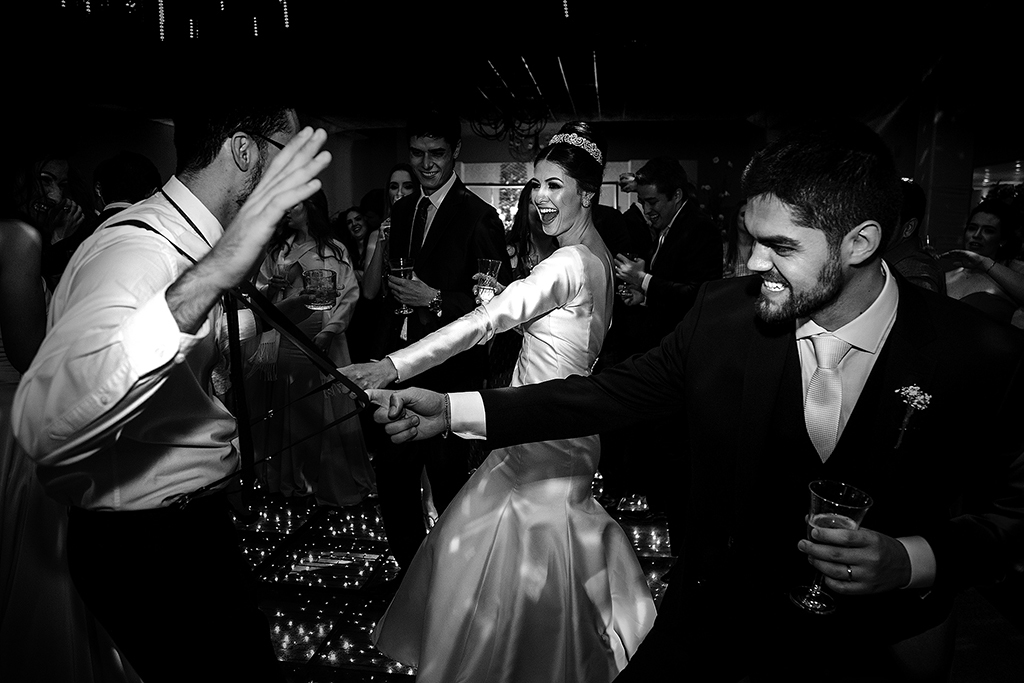 casamento heitor e isabela patos de minas fotografo alexandre casttro igreja dos capuchinhos salo de festa house fest  produçao thiago lima inspiração 