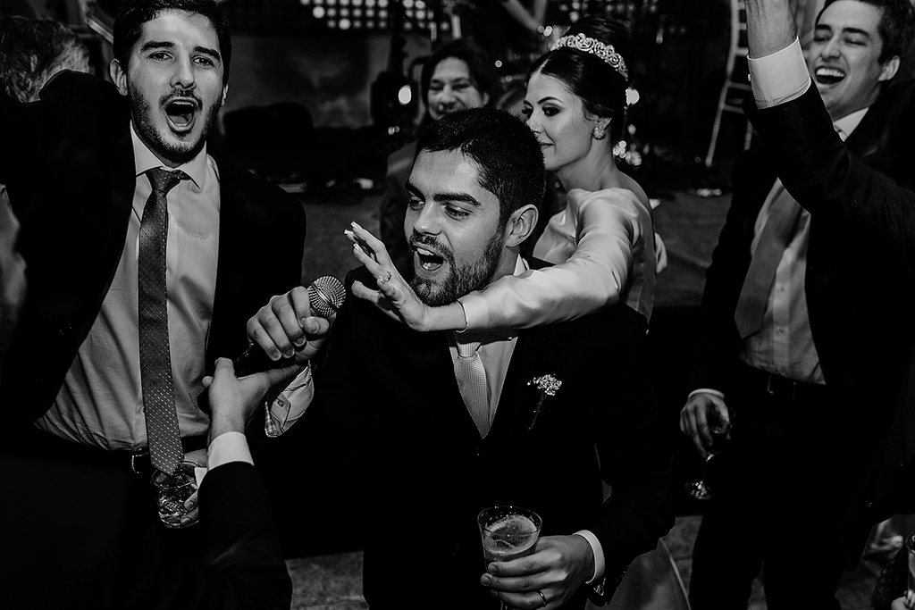 casamento heitor e isabela patos de minas fotografo alexandre casttro igreja dos capuchinhos salo de festa house fest  produçao thiago lima inspiração 