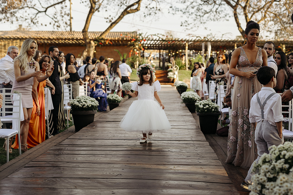 casamento no campo durante o dia na  avalom chacara fotografo alexandre casttro de patos de minas
