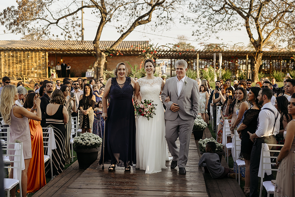 casamento no campo durante o dia na  avalom chacara fotografo alexandre casttro de patos de minas