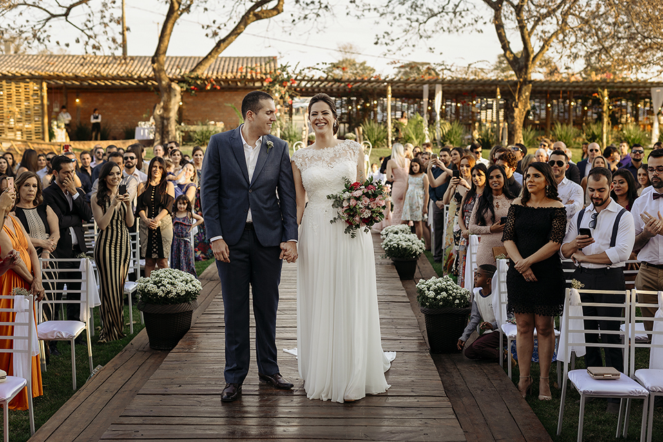 casamento no campo durante o dia na  avalom chacara fotografo alexandre casttro de patos de minas