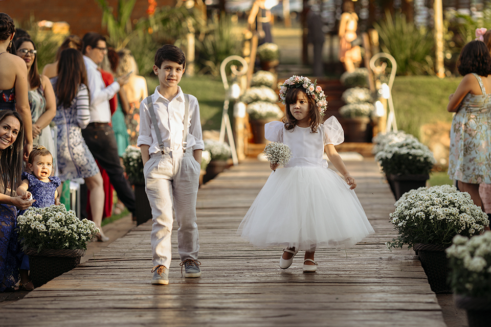 casamento no campo durante o dia na  avalom chacara fotografo alexandre casttro de patos de minas