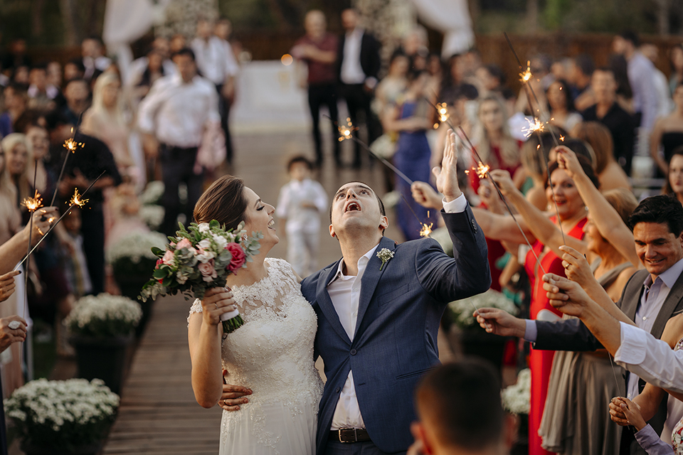 casamento no campo durante o dia na  avalom chacara fotografo alexandre casttro de patos de minas