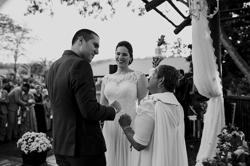 casamento no campo durante o dia na  avalom chacara fotografo alexandre casttro de patos de minas