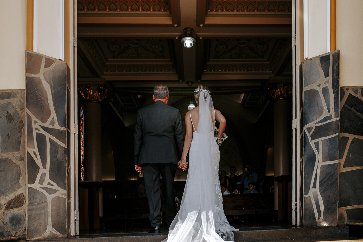 casamento Daniela e augusto fotografo Alexandre Casttro inspiração noiva noivos casal patos de minas festa louca fotografia