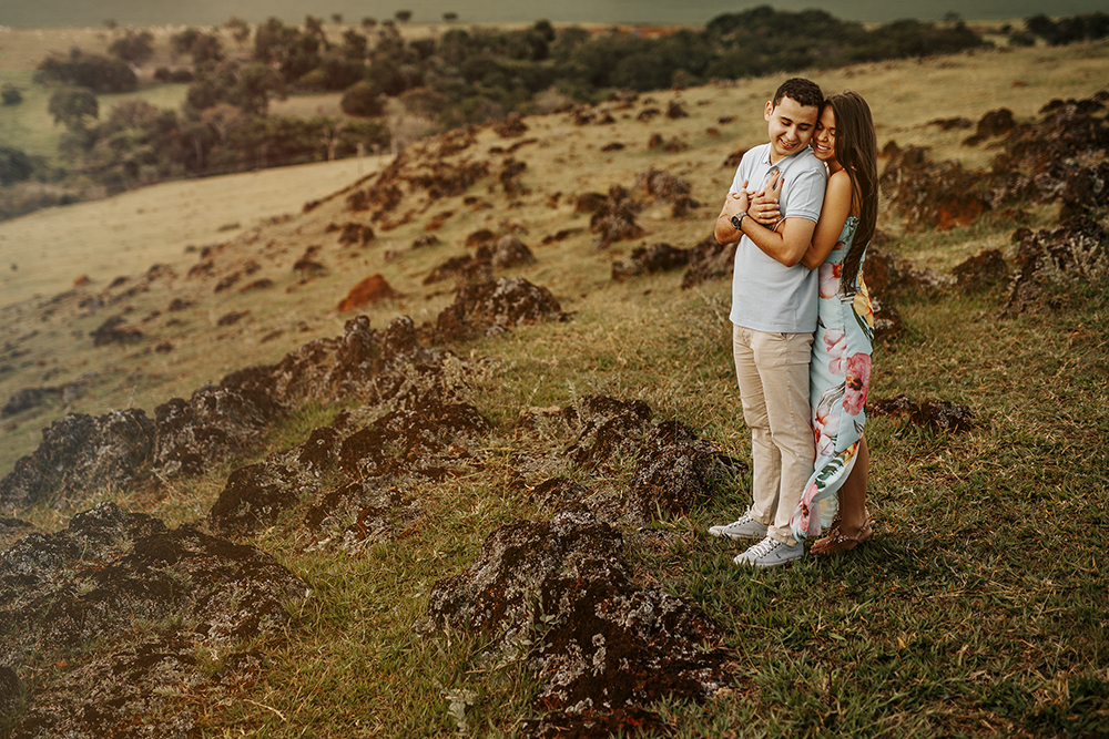 Ensaio pre casamento Poliana e Matheus fotografo Alexandre Casttro namorados fotos de casal patos de minas ideias inspirações