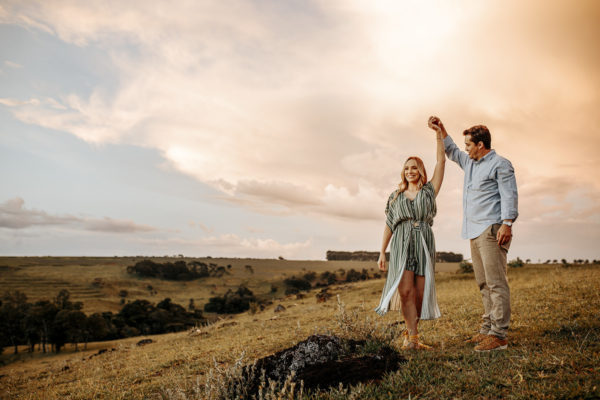 ENSAIO DE CASAMENTO EM PATOS DE MINAS COM O FOTOGRAFO ALEXANDRE CASTTRO INSPIRACAO PARA FOTO