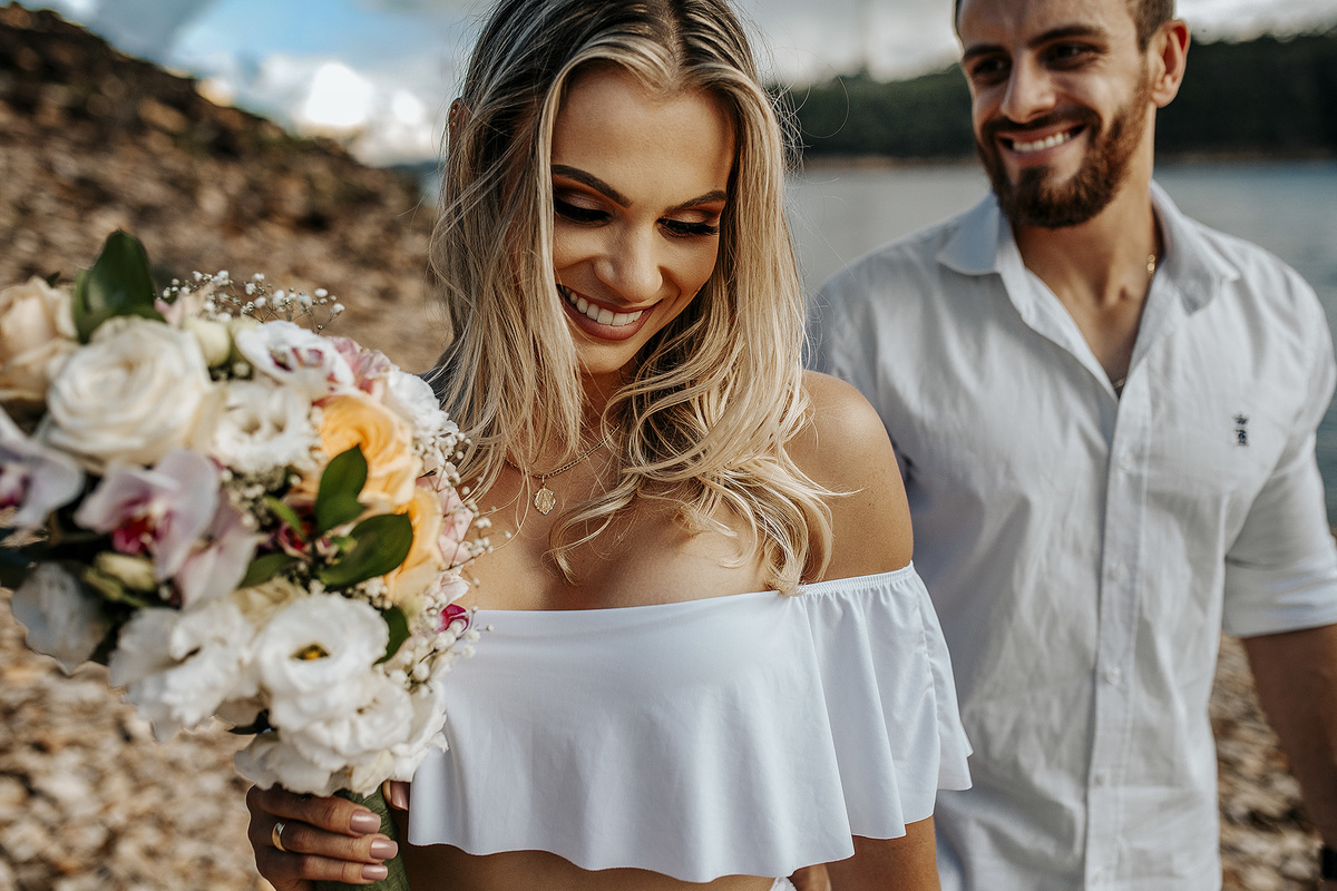 fotografia de casal em capitólio minas gerais ideias cachoeira good vibes Alexandre Casttro 